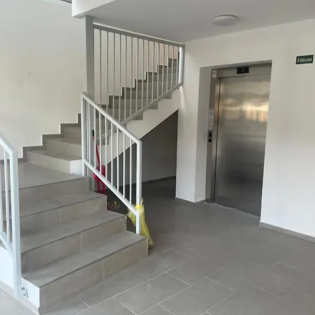 Διαμέρισμα Riverside Luxory *